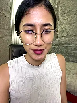 KaitlynLoveCam online show from 10-08-25, 11:16