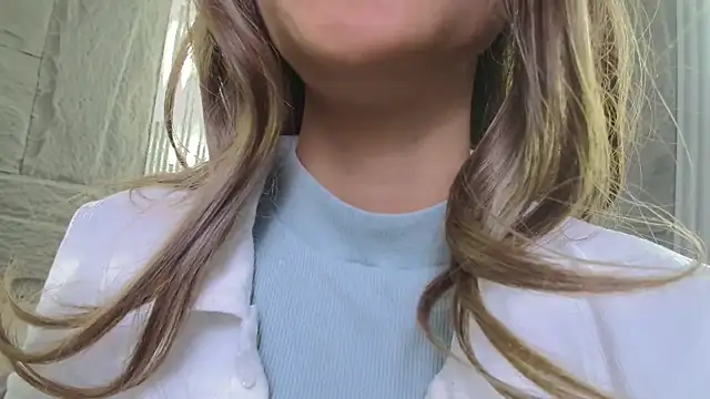 KaitlynLoveCam online show from 10-10-25, 12:00