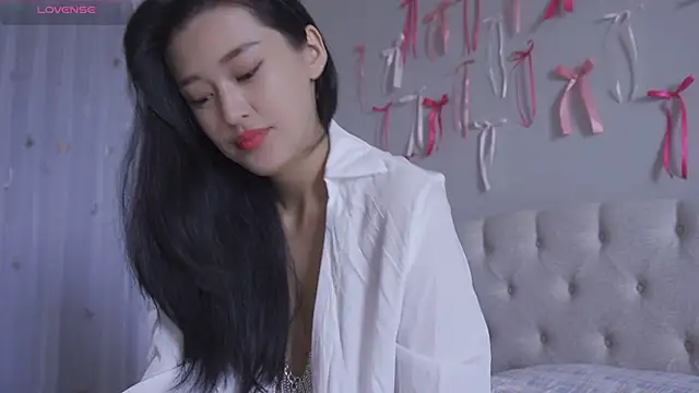 yumisunn online show from 02-24-26, 03:07