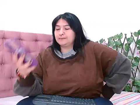  69HONRY online show from 09-12-25, 01:22