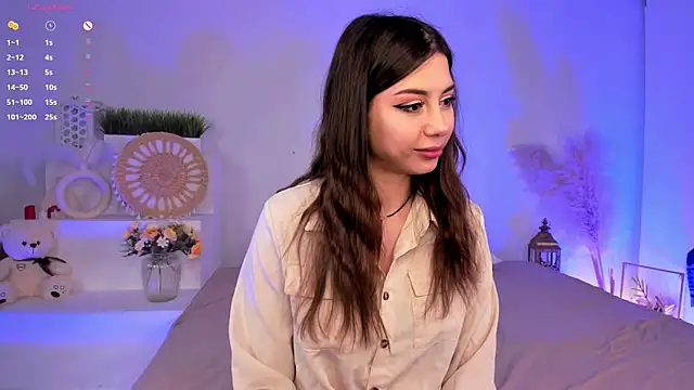 Snapshot of Lucutes chatting on 01-14-26, 07:28 Lucutes online show from 01-14-26, 07:28