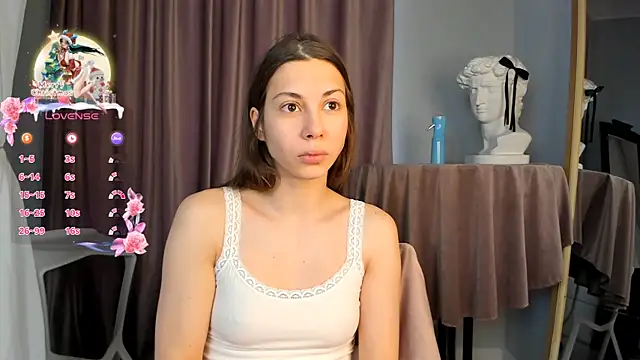 Snapshot of Lucutes chatting on 12-26-24, 07:24 Lucutes online show from 12-26-24, 07:24