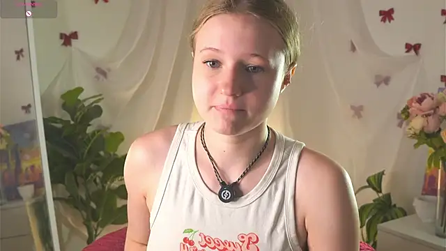 MaydaFoulk online show from 06-07-26, 01:44