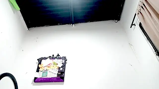 PetiteIvoryQueen19 online show from 12-03-25, 04:13