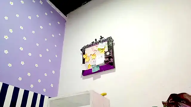 PetiteIvoryQueen19 online show from 03-05-26, 05:20