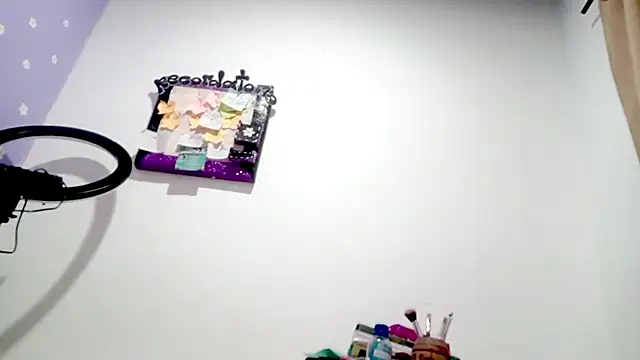 PetiteIvoryQueen19 online show from 03-02-26, 01:39