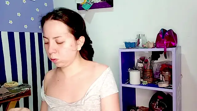PetiteIvoryQueen19 online show from 05-23-26, 05:39
