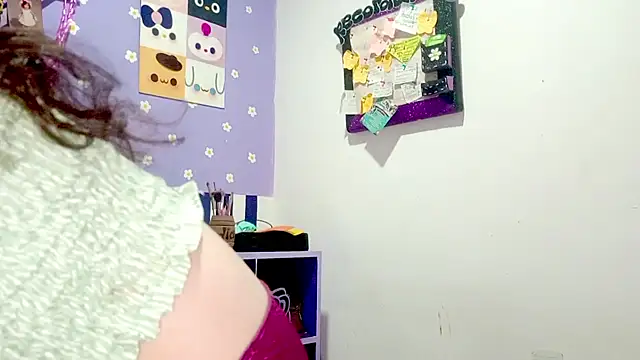 PetiteIvoryQueen19 online show from 07-14-26, 05:23