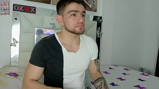 Sexy Alejandro  online show from 02-24-25, 11:21