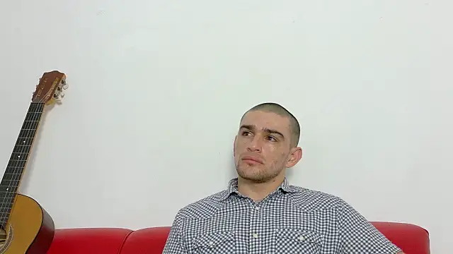 Sexy Alejandro  online show from 10-02-25, 12:30