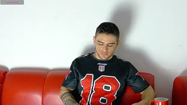 Sexy Alejandro  online show from 02-07-26, 12:13