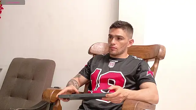 Sexy Alejandro  online show from 02-11-26, 06:19