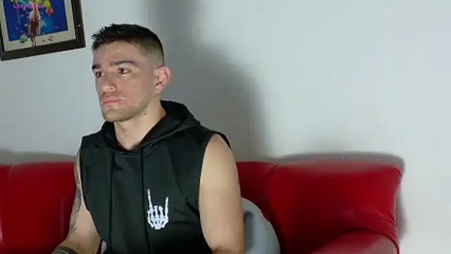 Sexy Alejandro  online show from 06-01-26, 01:22