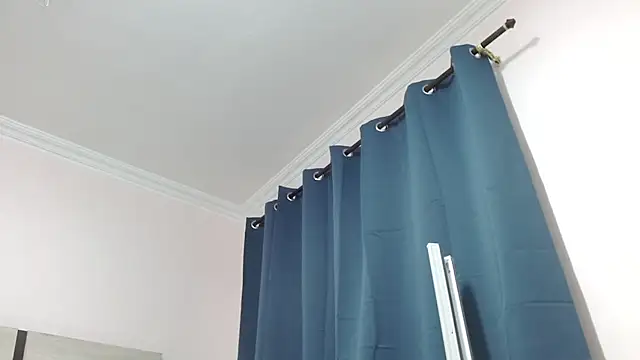 adhara cortez online show from 06-11-26, 08:50