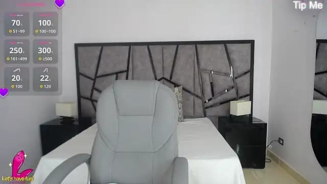 adhara cortez online show from 04-10-26, 08:27