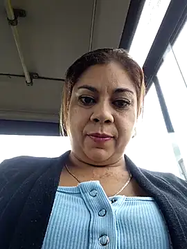 Laura-Hernandez online show from 04-13-26, 02:54