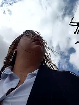 Laura-Hernandez online show from 01-08-26, 03:40