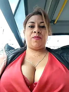 Laura-Hernandez online show from 03-21-25, 03:57