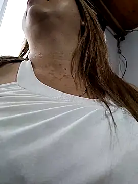 Laura-Hernandez online show from 09-23-25, 02:24