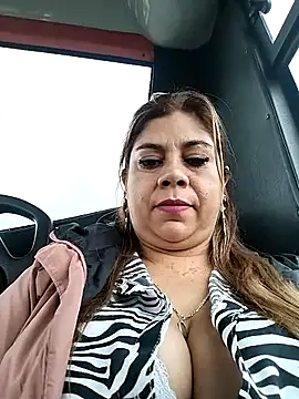 Laura-Hernandez online show from 10-03-25, 02:40