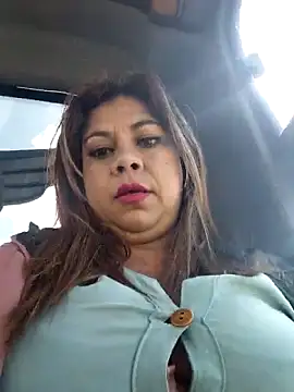 Laura-Hernandez online show from 05-20-26, 02:47