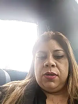 Laura-Hernandez online show from 03-06-25, 02:18