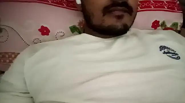 Bigcocks01 online show from 12-31-24, 06:02