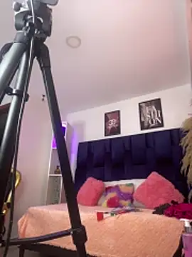 Snapshot of Stefyrossy chatting on 06-16-26, 03:23 Stefyrossy online show from 06-16-26, 03:23