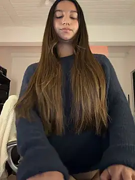 aly golden  online show from 05-17-26, 09:09
