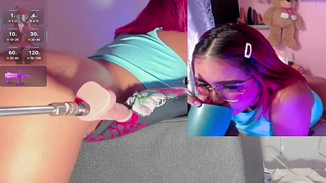 Snapshot of kira_touka chatting on 11-28-25, 03:50 kira touka online show from 11-28-25, 03:50