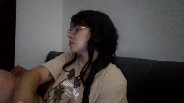 Snapshot of Kiri_Cutee chatting on 01-26-25, 06:49 Kiri Cutee online show from 01-26-25, 06:49