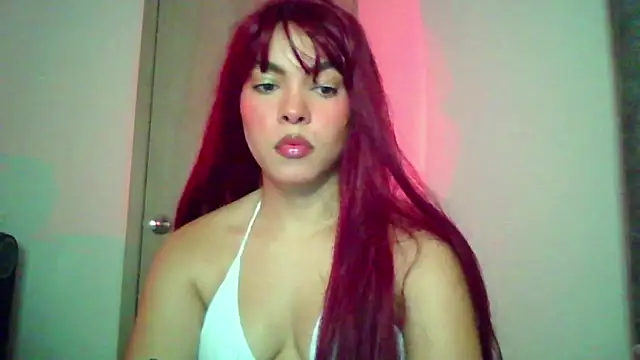 Snapshot of Kiri_Cutee chatting on 10-15-25, 04:33 Kiri Cutee online show from 10-15-25, 04:33