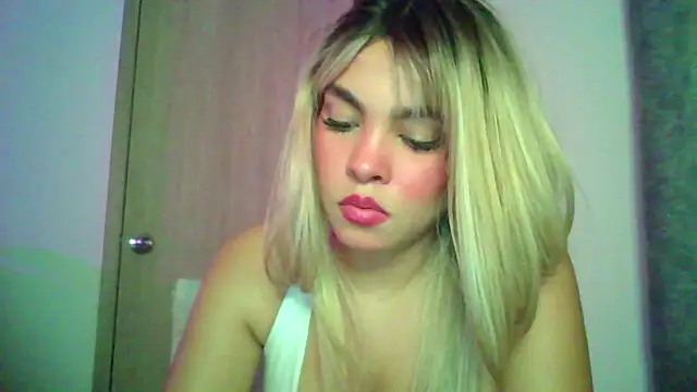 Kiri Cutee online show from 11-11-25, 04:07