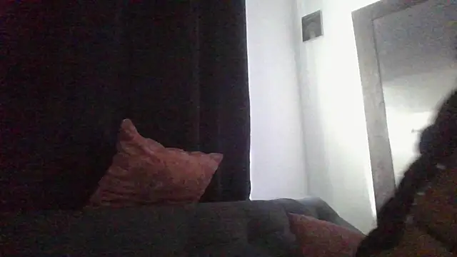 Snapshot of Kiri_Cutee chatting on 03-05-25, 03:18 Kiri Cutee online show from 03-05-25, 03:18