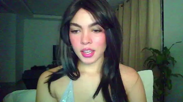 Kiri Cutee online show from 11-18-25, 04:05