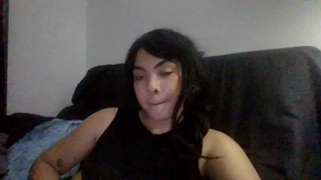 Snapshot of Kiri_Cutee chatting on 01-11-25, 08:22 Kiri Cutee online show from 01-11-25, 08:22