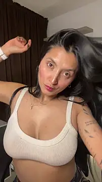 Valentina cartier online show from 12-01-25, 12:33