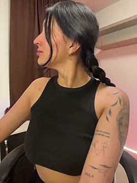 Valentina cartier online show from 11-17-25, 12:03