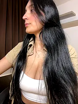 Valentina cartier online show from 10-10-25, 11:16