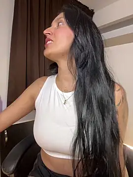 Valentina cartier online show from 10-09-25, 12:44