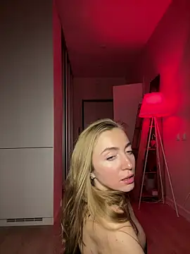 kira proxima 02 online show from 03-16-25, 06:55