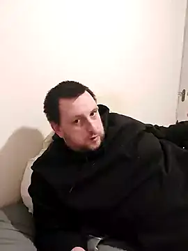 HE-M123 online show from 01-01-25, 10:24