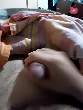 Snapshot of Camilo-31RI chatting on 02-15-26, 01:10 Camilo-31RI online show from 02-15-26, 01:10