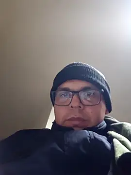 Camilo-31RI online show from 05-27-26, 01:57
