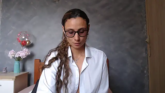 MafeeRoss online show from 09-24-25, 05:30