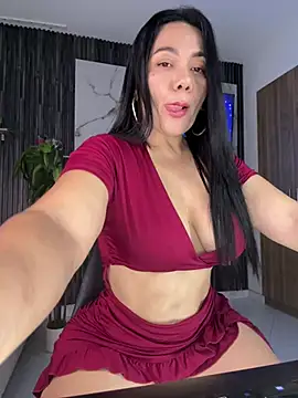 Snapshot of Abril10_ chatting on 05-20-26, 02:36 Abril10 online show from 05-20-26, 02:36