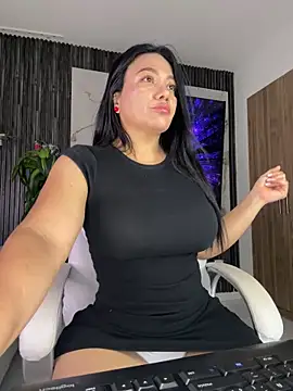 Snapshot of Abril10_ chatting on 05-22-26, 02:26 Abril10 online show from 05-22-26, 02:26