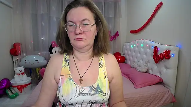 Snapshot of HolyMilfa chatting on 02-12-25, 07:44 HolyMilfa online show from 02-12-25, 07:44