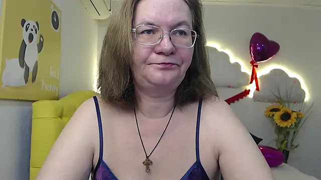 Snapshot of HolyMilfa chatting on 03-07-25, 07:41 HolyMilfa online show from 03-07-25, 07:41
