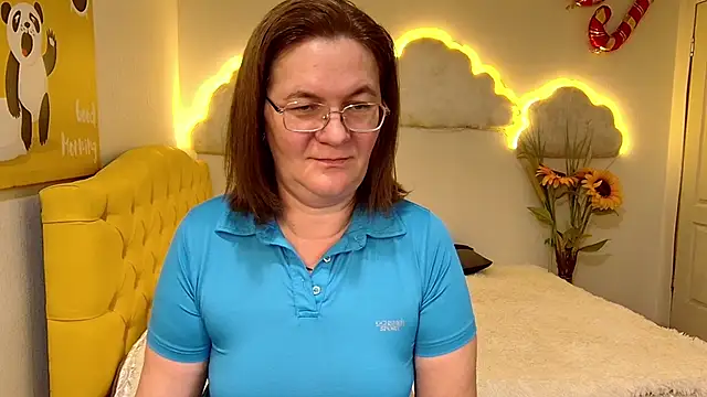 Snapshot of HolyMilfa chatting on 02-02-25, 02:02 HolyMilfa online show from 02-02-25, 02:02